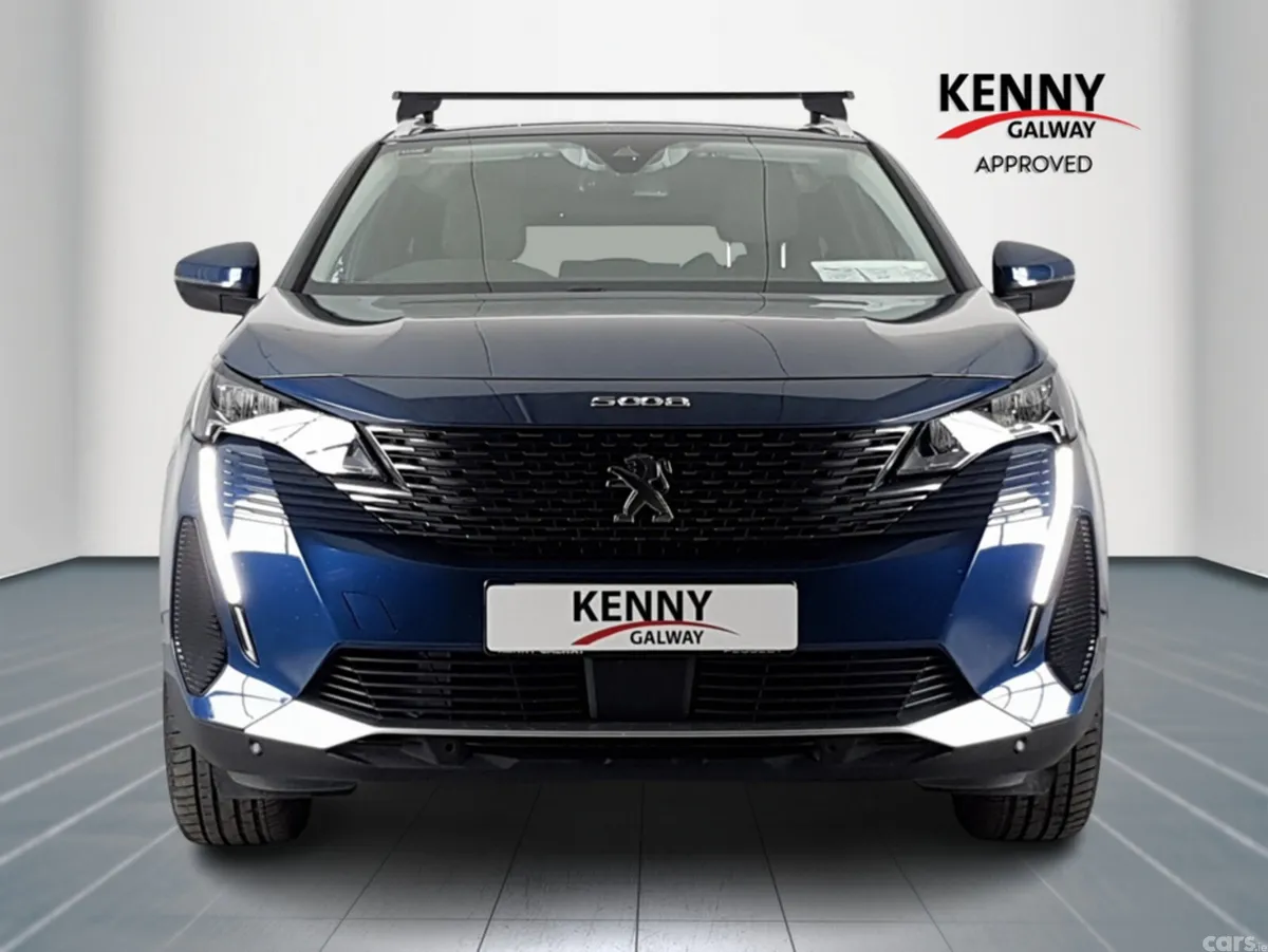 Peugeot 5008 MPV, Petrol, 2021, Blue