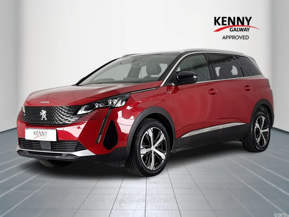 Peugeot 5008 MPV, Petrol, 2021, Red
