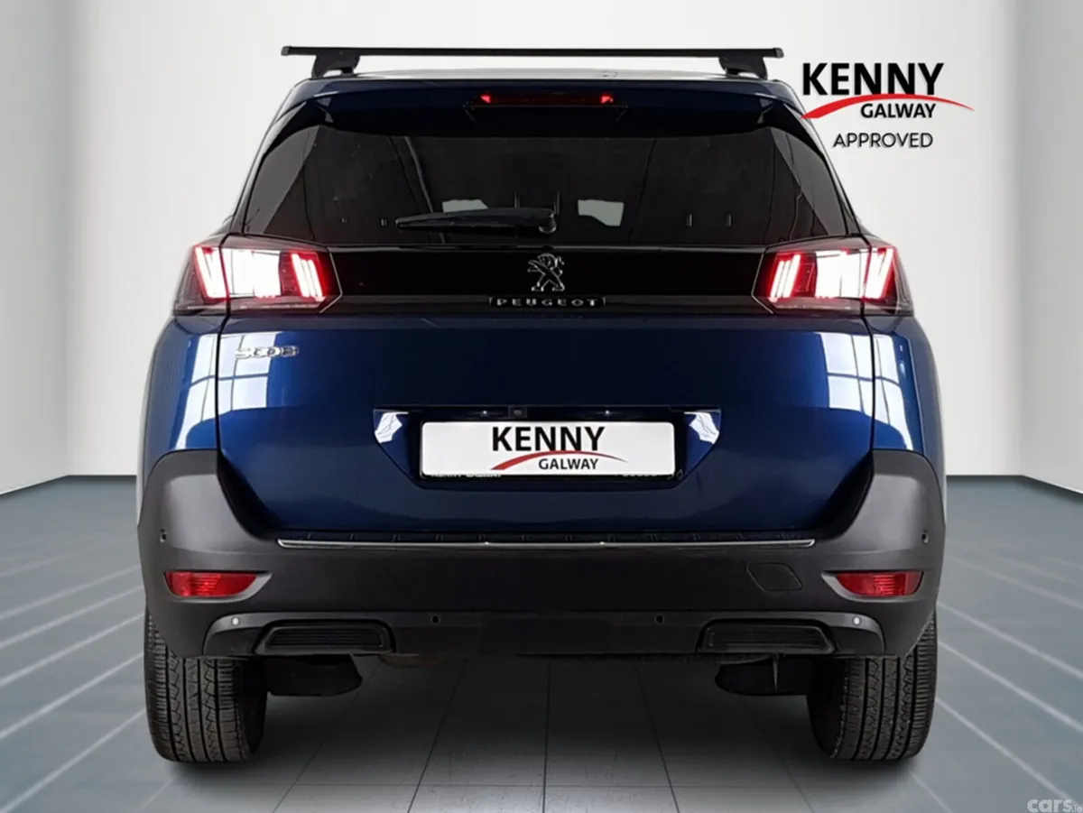 Peugeot 5008 MPV, Petrol, 2021, Blue