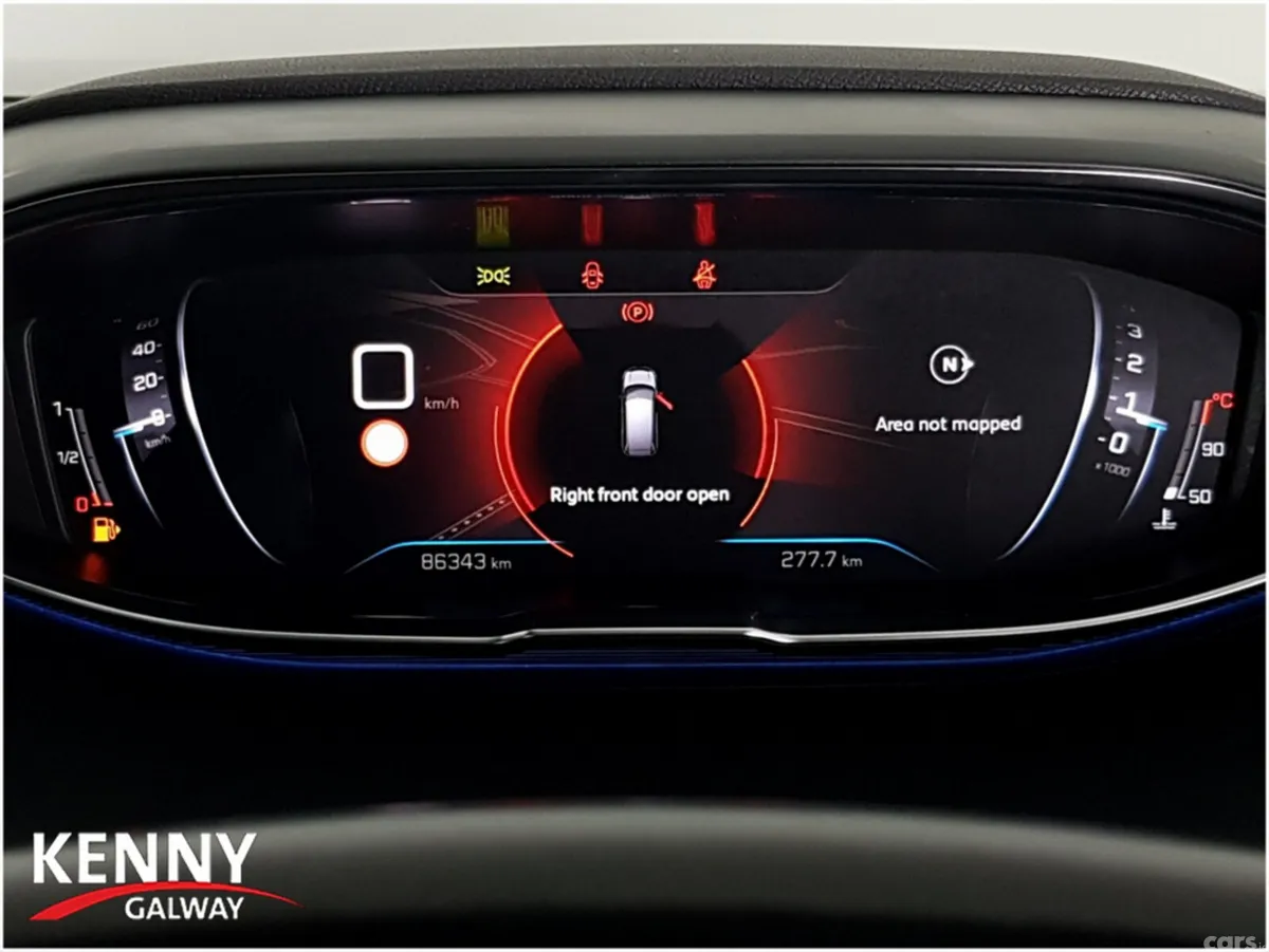 Peugeot 5008 MPV, Petrol, 2021, Blue