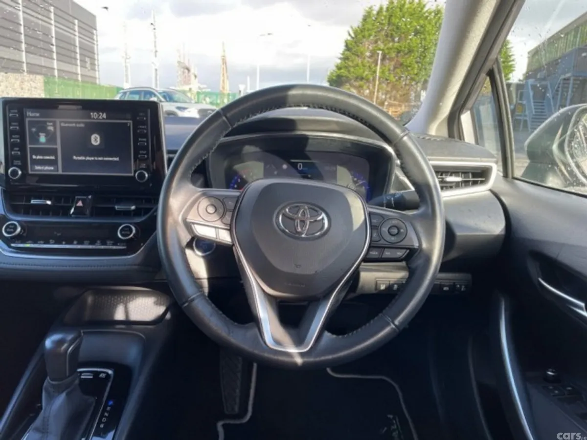 Toyota Corolla Saloon, Petrol Hybrid, 2021, Grey