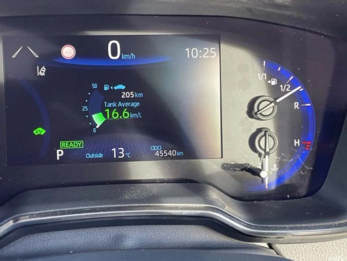 Toyota Corolla Saloon, Petrol Hybrid, 2021, Grey