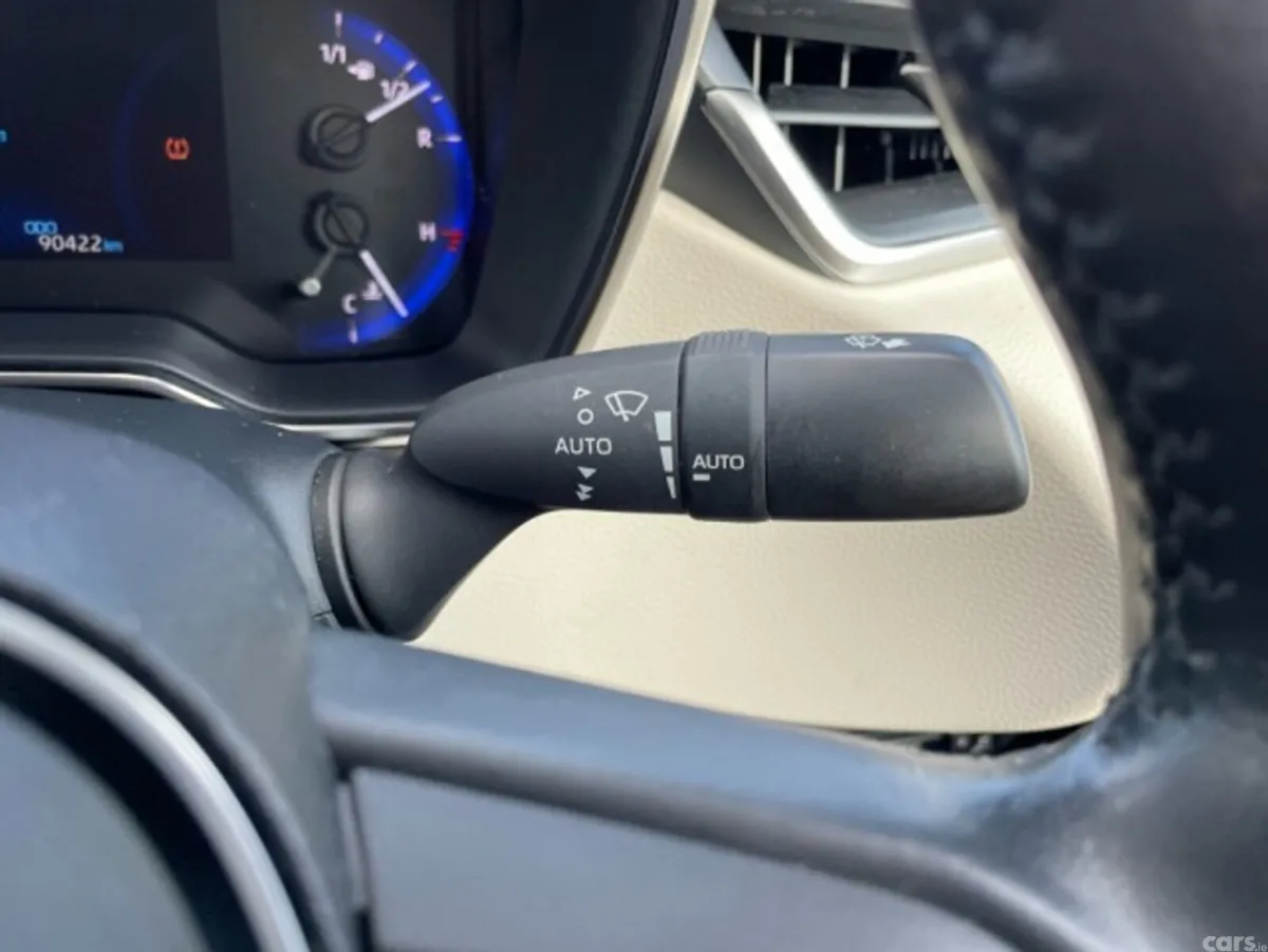 Toyota Corolla Saloon, Petrol Hybrid, 2022, Black