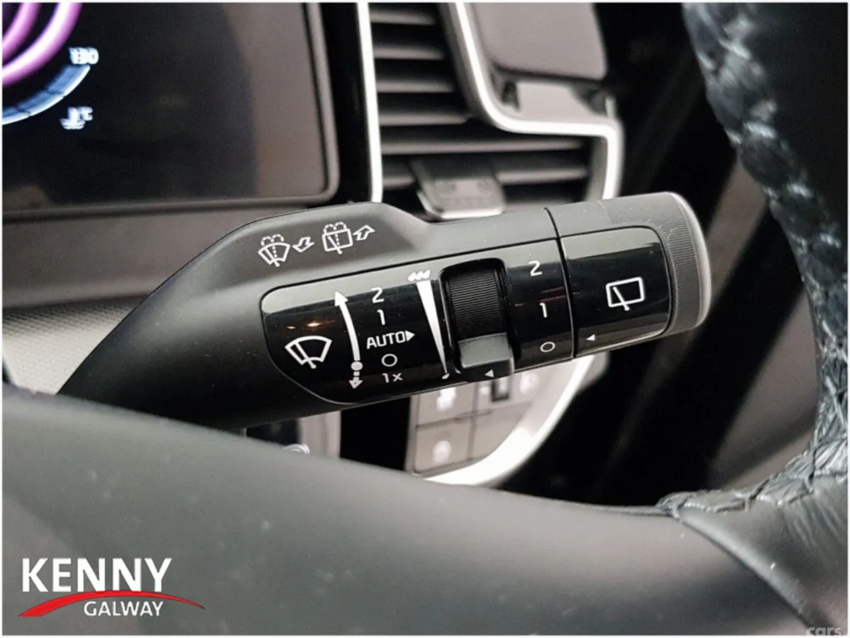 Kia Sportage MPV, Diesel, 2022, Black