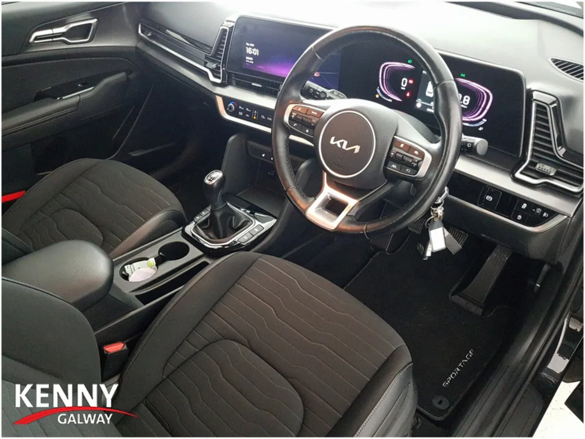 Kia Sportage MPV, Diesel, 2022, Black