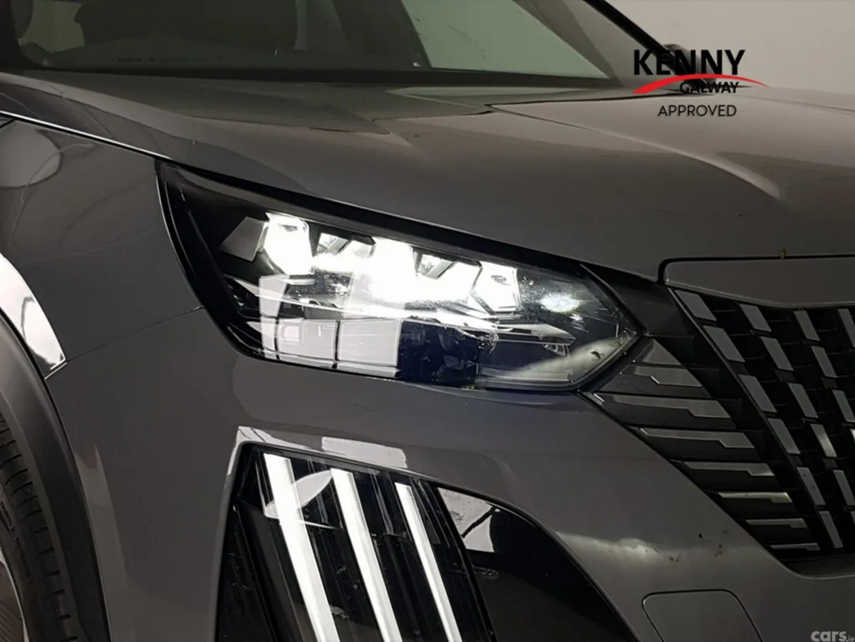 Peugeot 2008 Hatchback, Electric, 2026, Grey