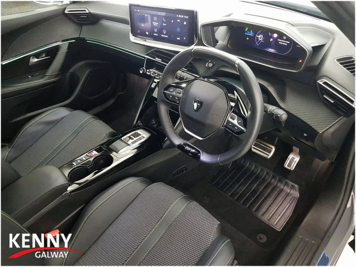 Peugeot 2008 Hatchback, Electric, 2026, Grey
