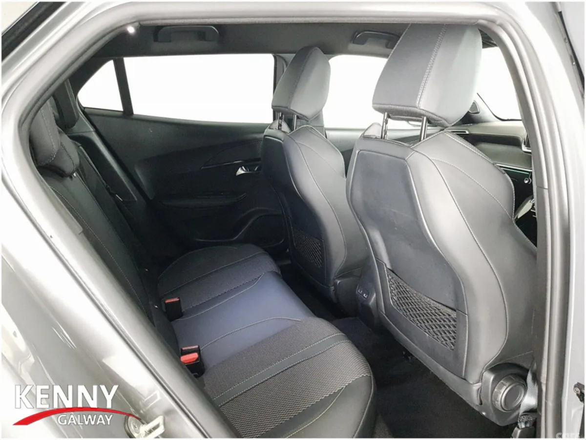 Peugeot 2008 Hatchback, Electric, 2026, Grey