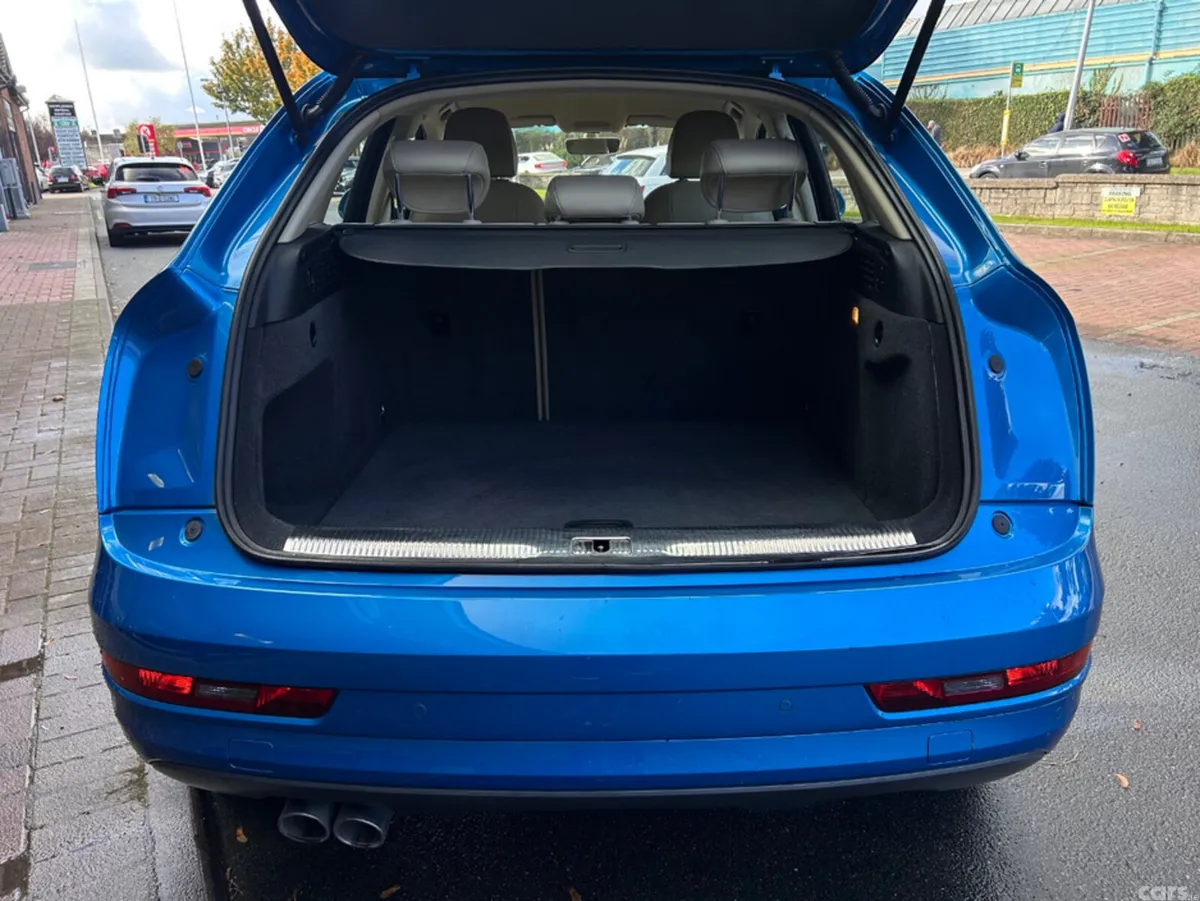 Audi Q3 SUV, Diesel, 2016, Blue