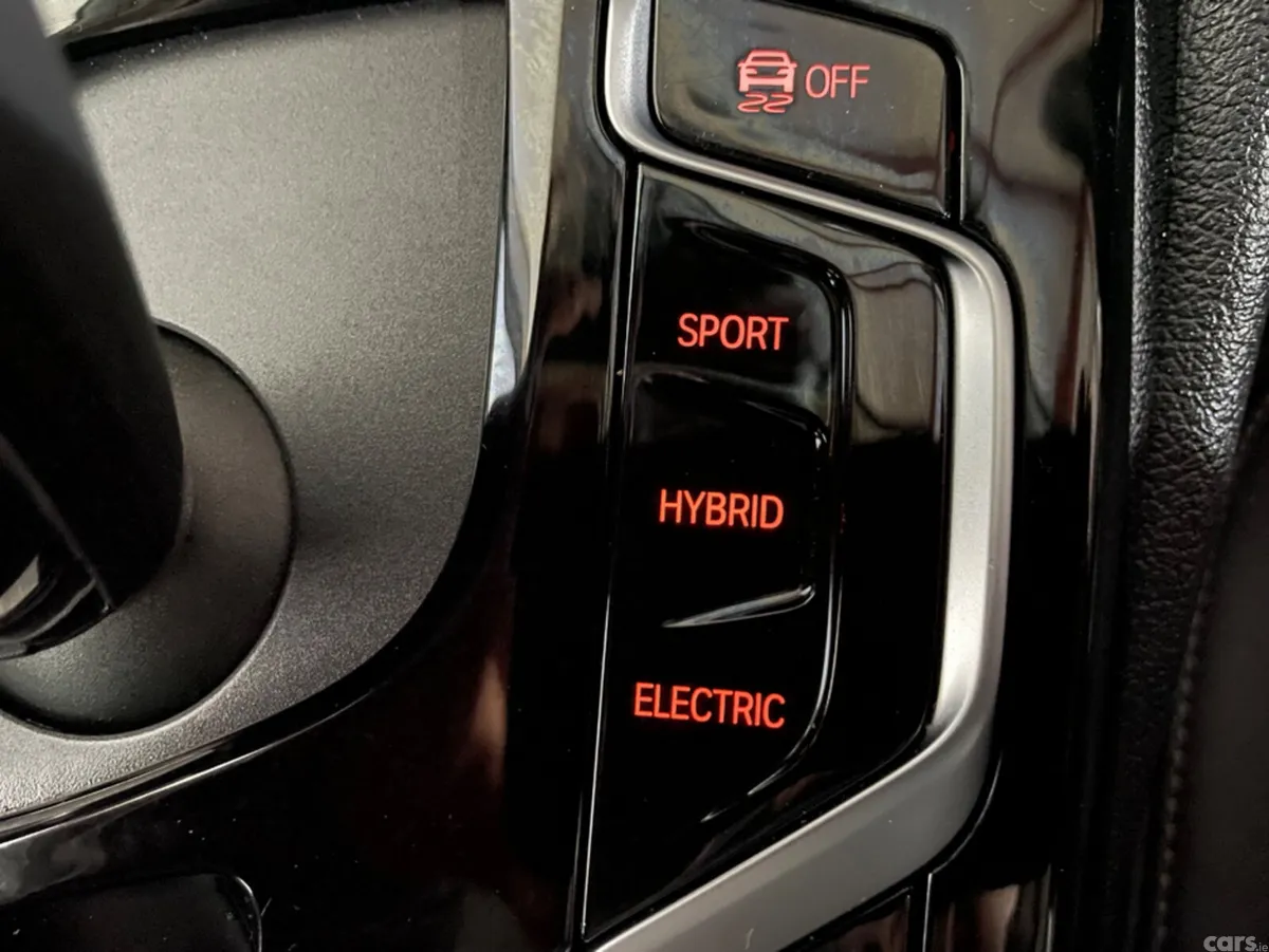 BMW 5-Series Saloon, Petrol Plug-in Hybrid, 2023, Blue