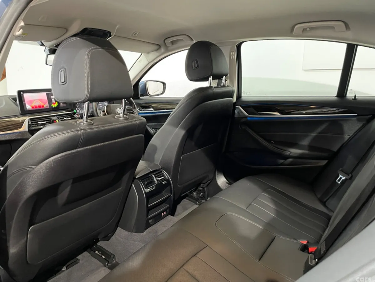 BMW 5-Series Saloon, Petrol Plug-in Hybrid, 2023, Blue