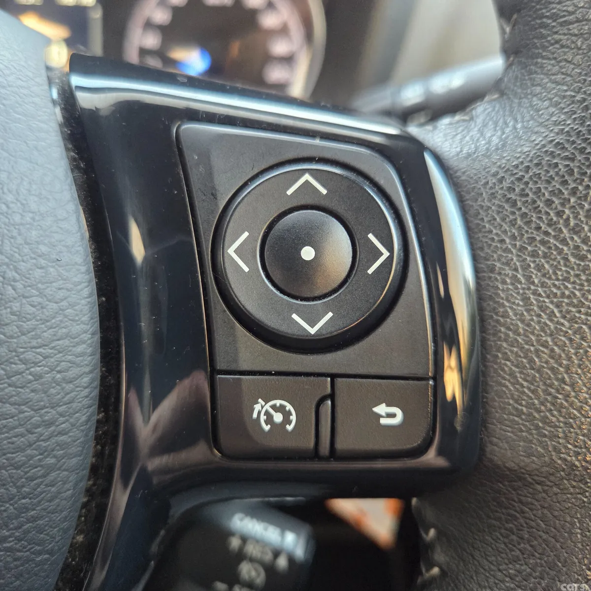 Toyota Yaris Hatchback, Petrol, 2019, Red
