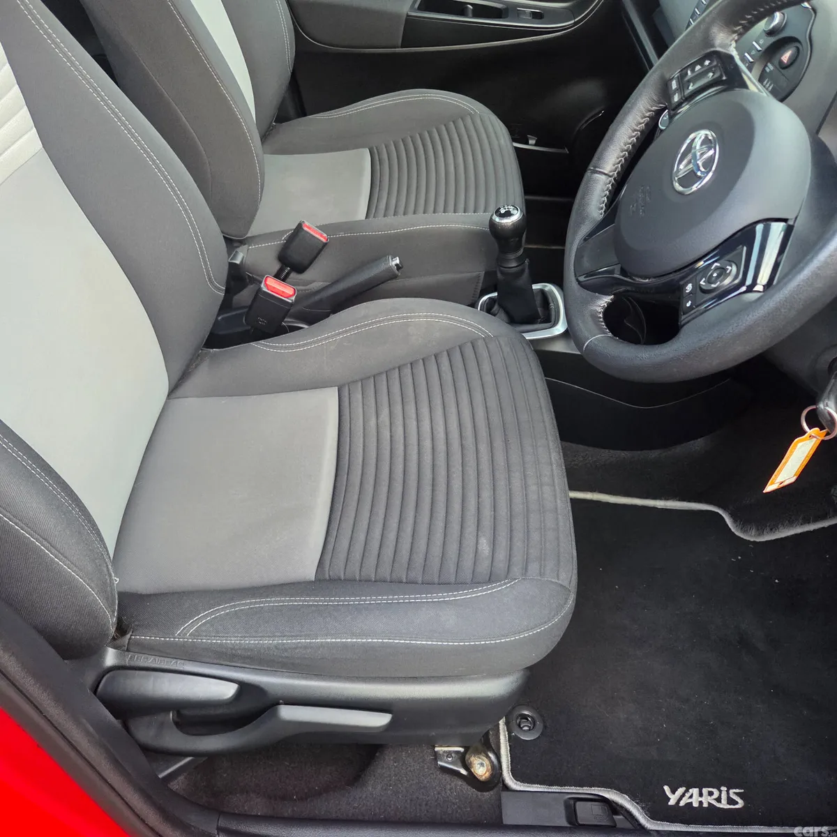 Toyota Yaris Hatchback, Petrol, 2019, Red
