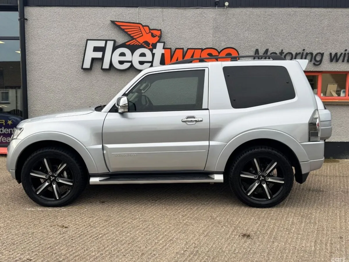 Mitsubishi Shogun SUV, Diesel, 2015, Silver