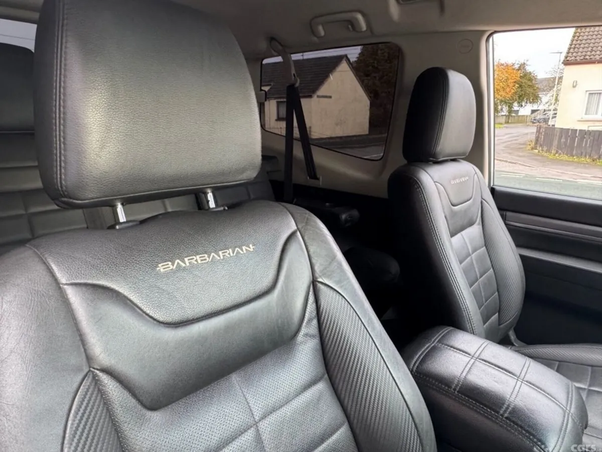 Mitsubishi Shogun SUV, Diesel, 2015, Silver