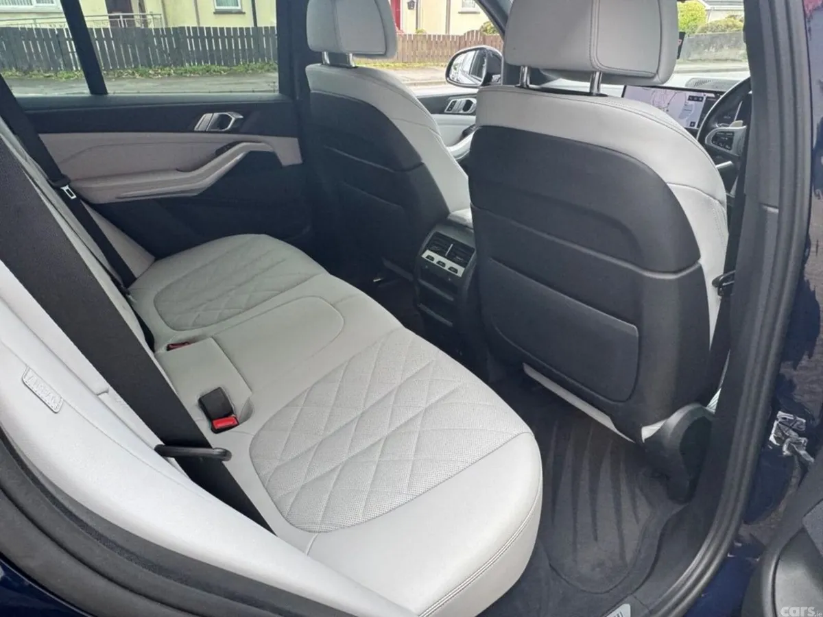 BMW X5 SUV, Petrol Hybrid, 2023, Blue