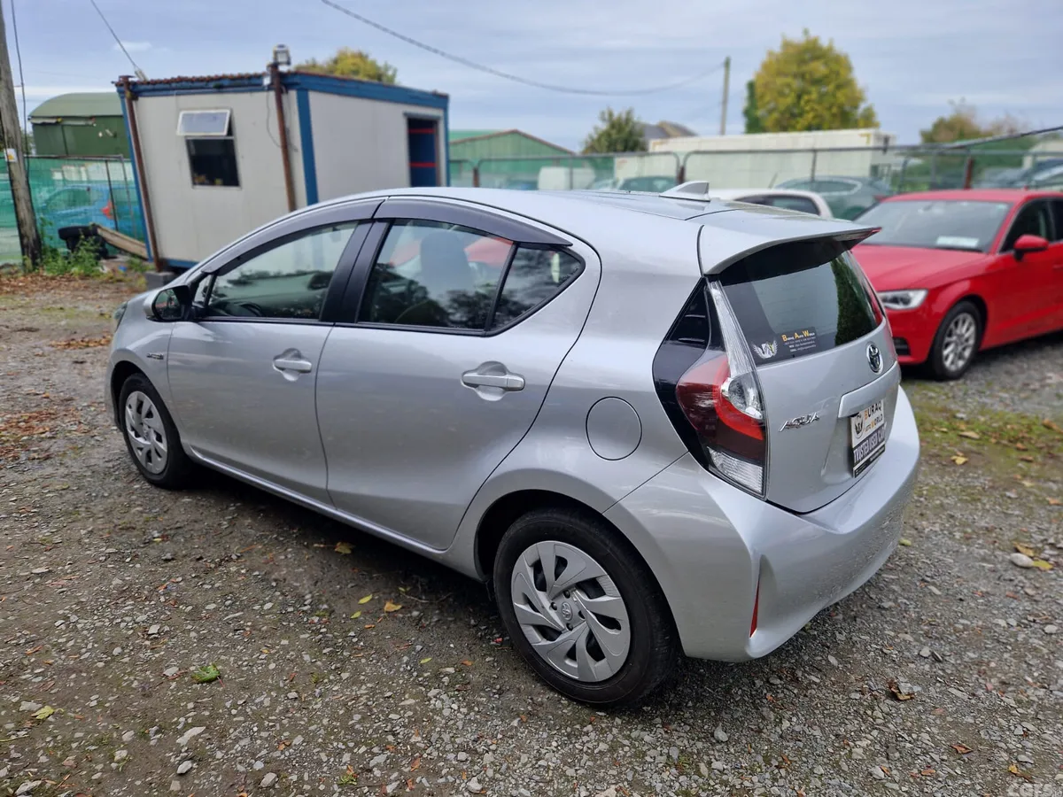 Toyota Aqua Hatchback, Petrol Hybrid, 2020, Silver
