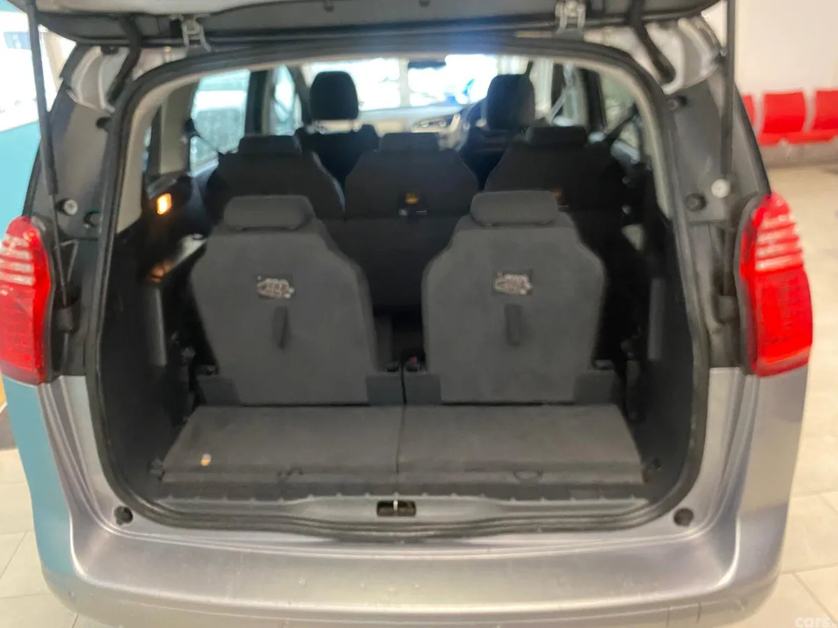 Peugeot 5008 MPV, Diesel, 2015, Grey