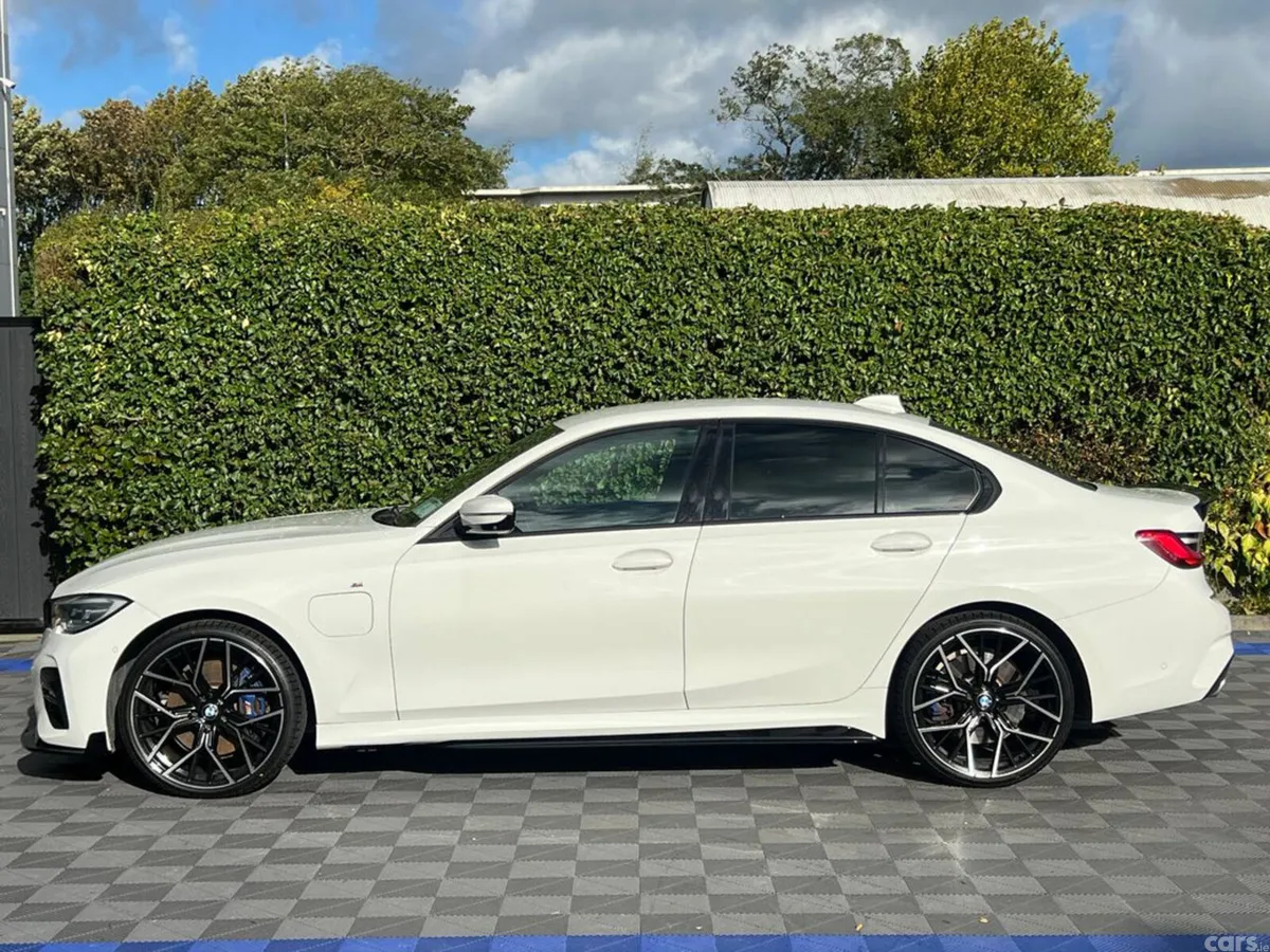 BMW 3-Series Saloon, Petrol Plug-in Hybrid, 2021, White