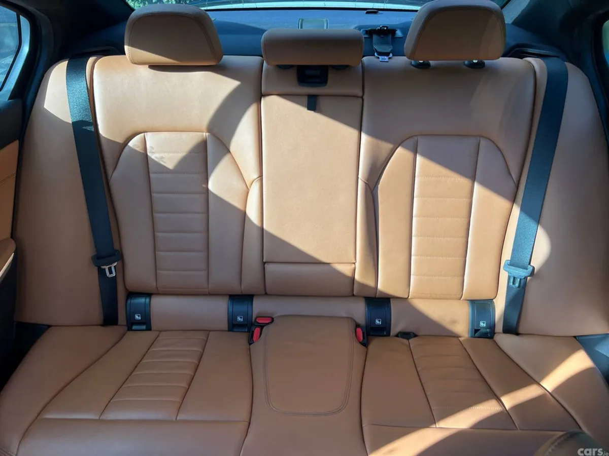 BMW 3-Series Saloon, Petrol Plug-in Hybrid, 2021, White