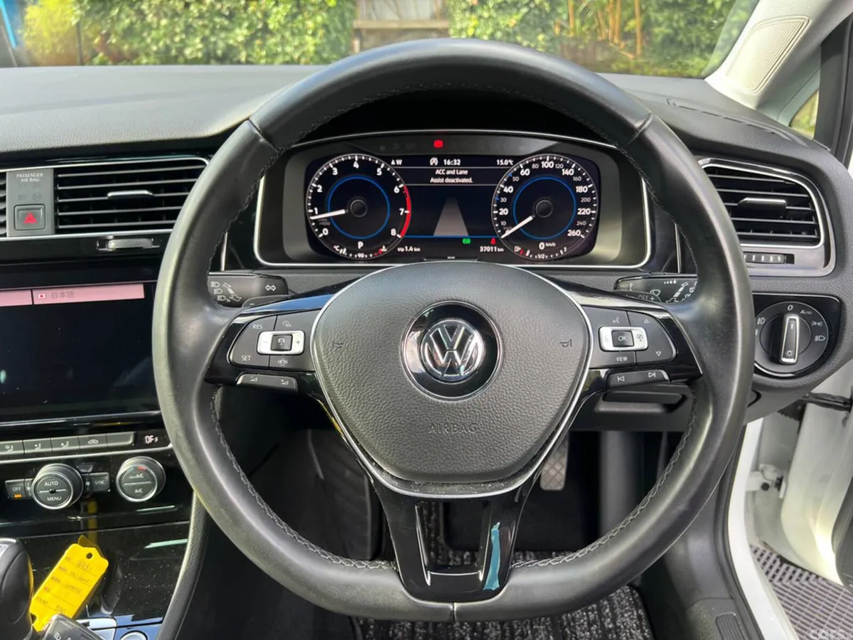 Volkswagen Golf Hatchback, Petrol, 2019, White