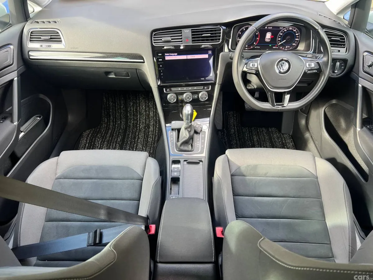 Volkswagen Golf Hatchback, Petrol, 2019, White