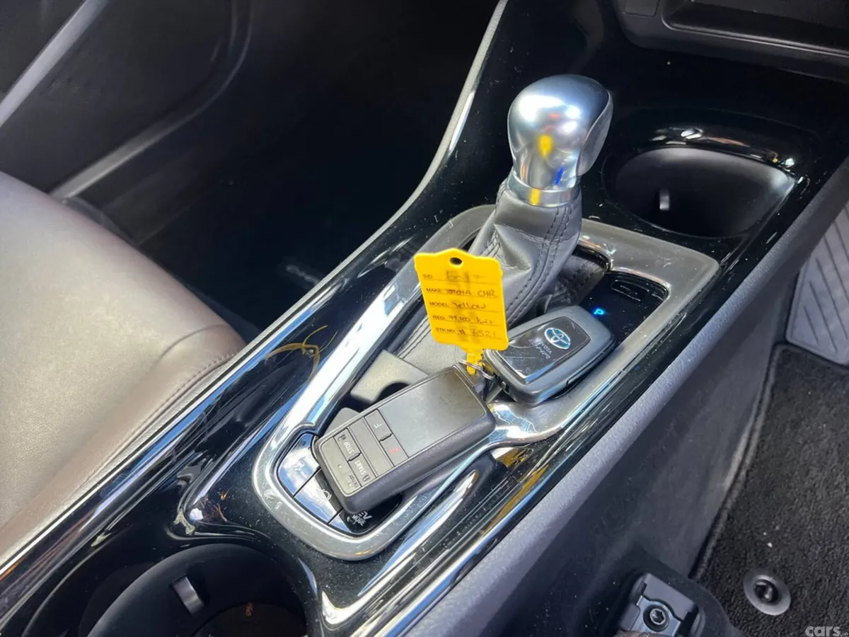 Toyota C-HR Hatchback, Petrol Hybrid, 2017, Yellow