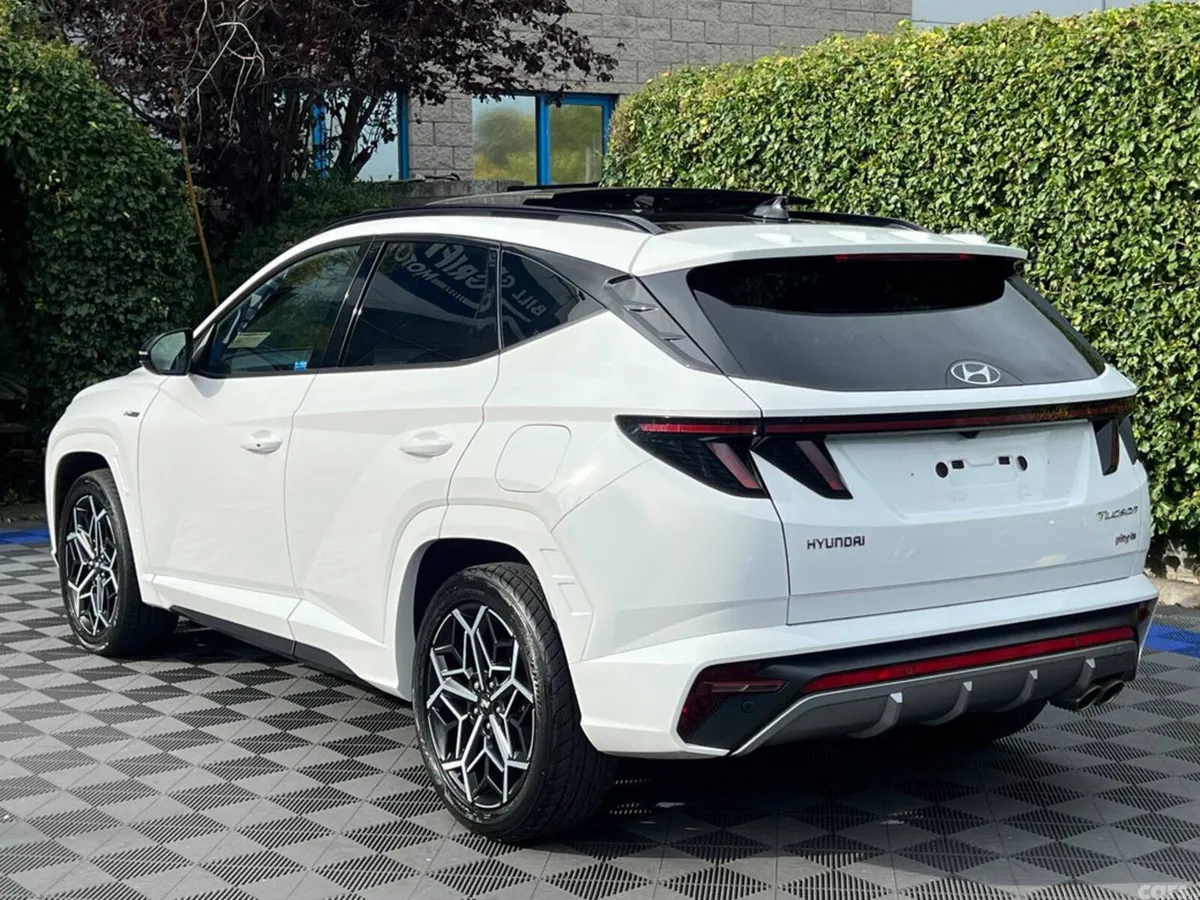 Hyundai Tucson Estate, Petrol Plug-in Hybrid, 2024, White