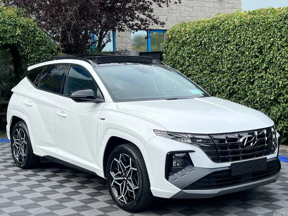 Hyundai Tucson Estate, Petrol Plug-in Hybrid, 2024, White