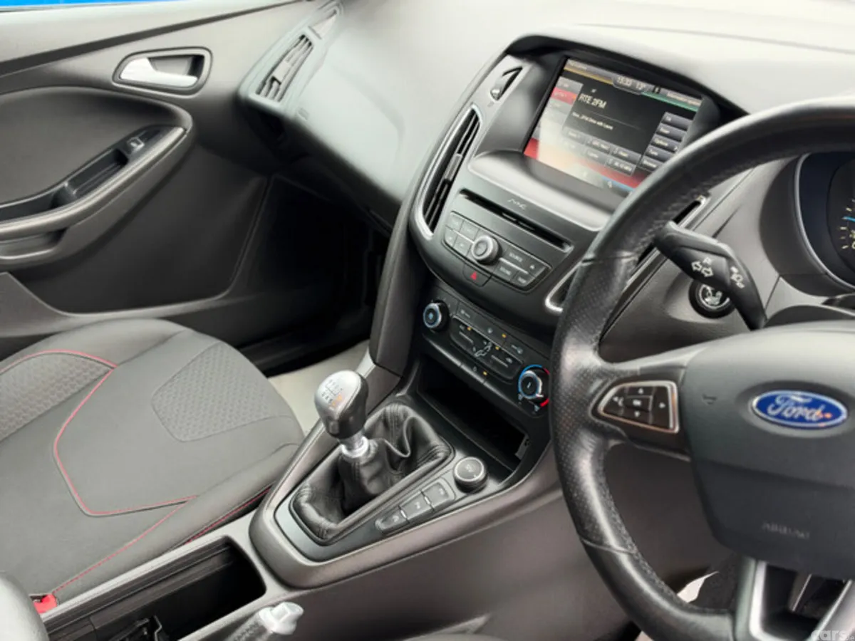 Ford Focus Hatchback, Diesel, 2016, Blue