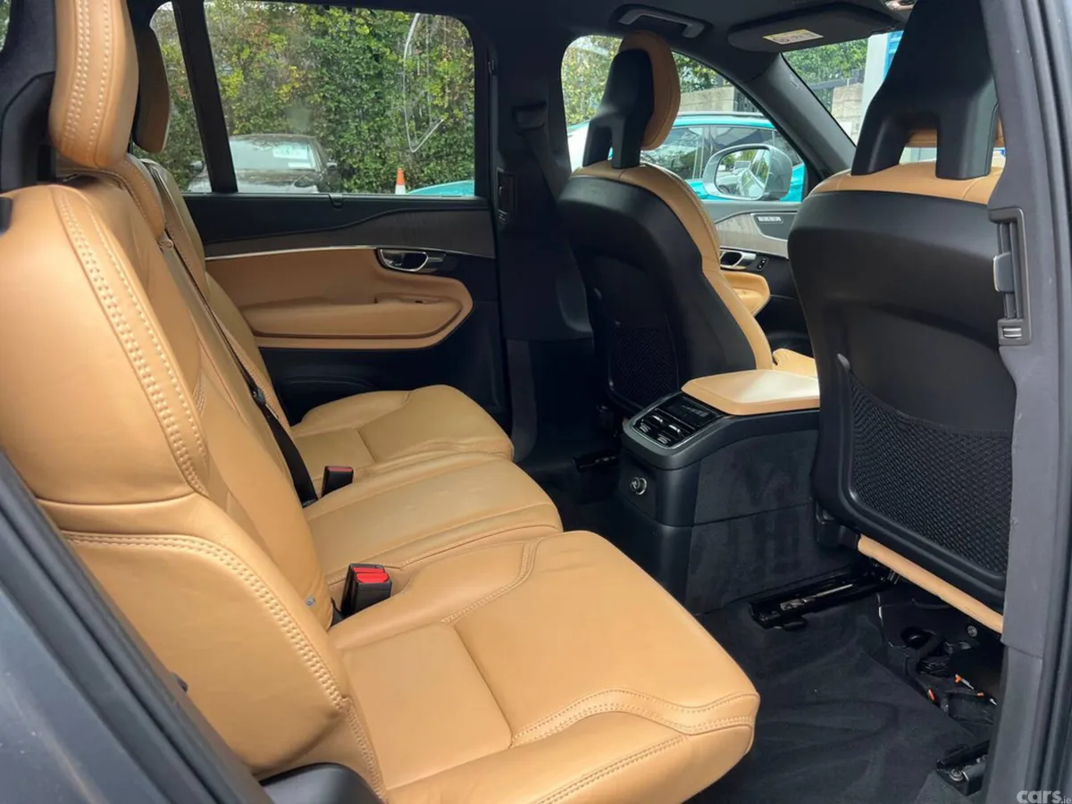 Volvo XC90 SUV, Petrol Plug-in Hybrid, 2020, Grey