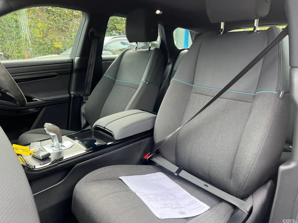Land Rover Range Rover Evoque SUV, Petrol Plug-in Hybrid, 2022, White