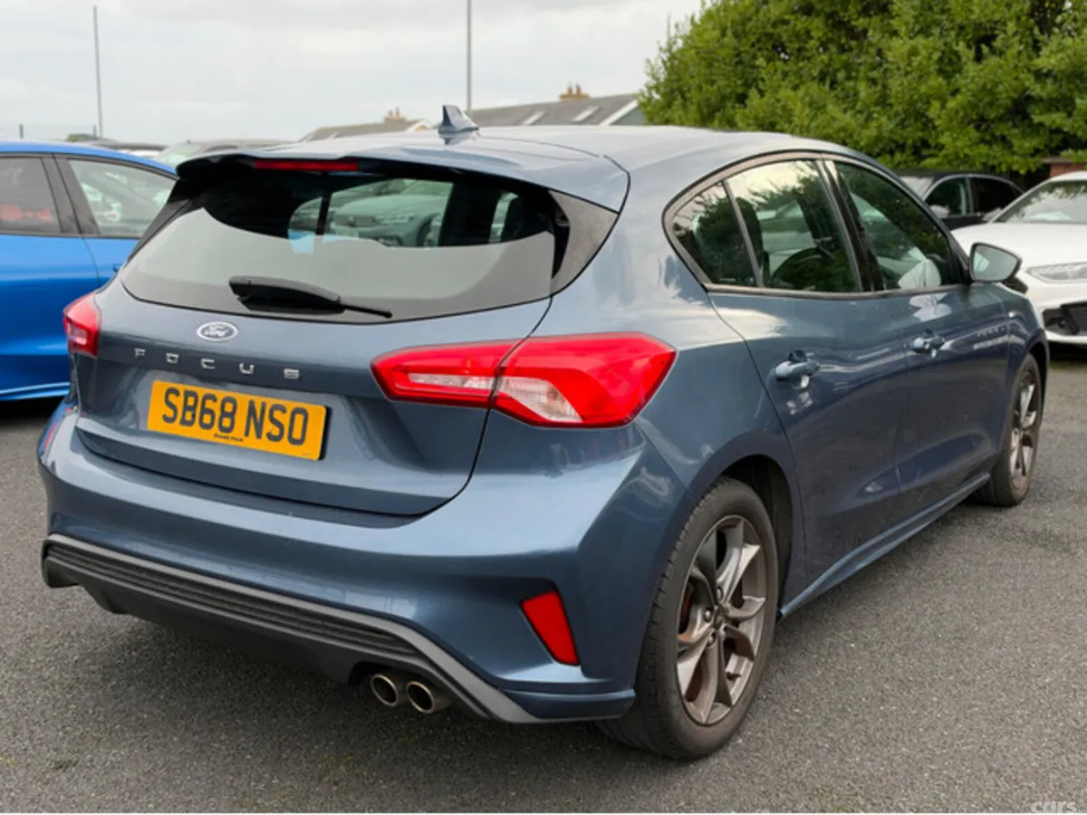 Ford Focus Hatchback, Diesel, 2019, Blue