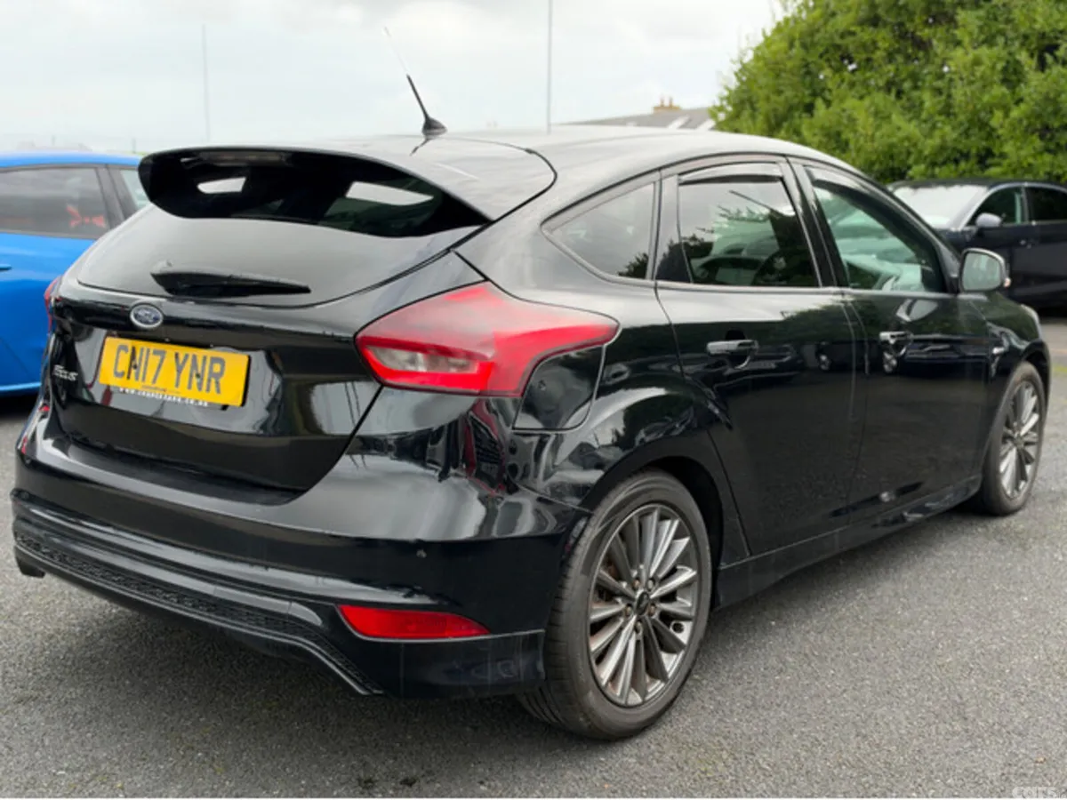 Ford Focus Hatchback, Diesel, 2017, Black