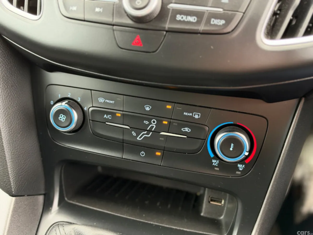 Ford Focus Hatchback, Diesel, 2016, Blue