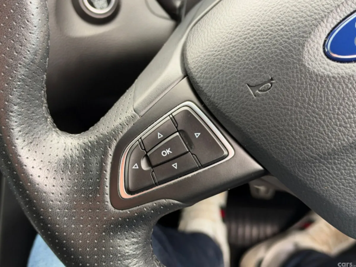 Ford Focus Hatchback, Diesel, 2016, Blue