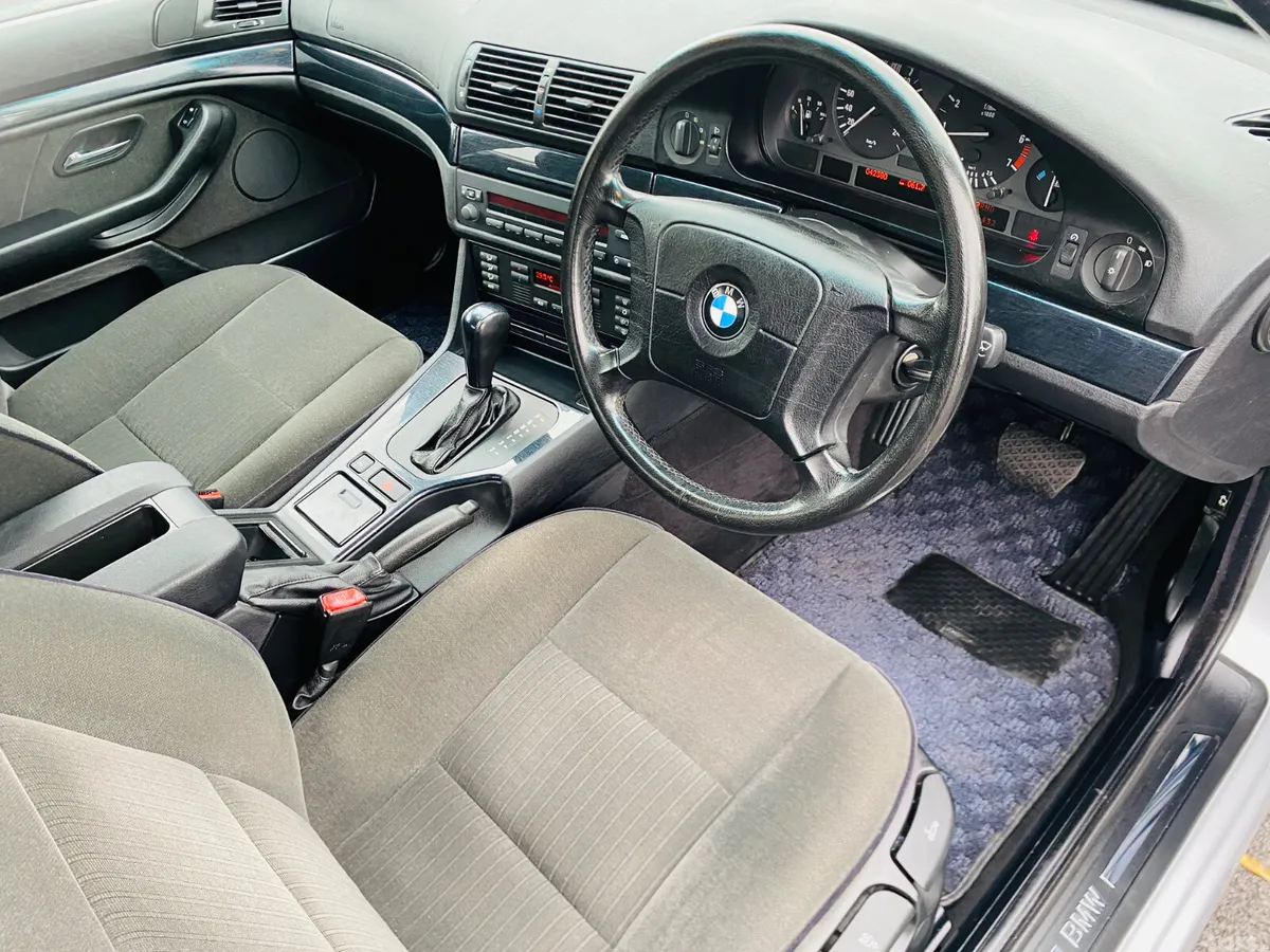 BMW 5-Series Saloon, Petrol, 1996, Silver