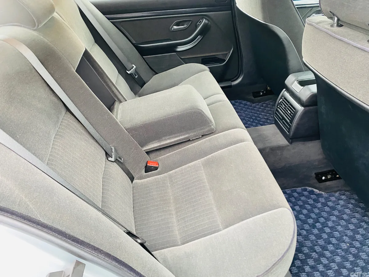 BMW 5-Series Saloon, Petrol, 1996, Silver