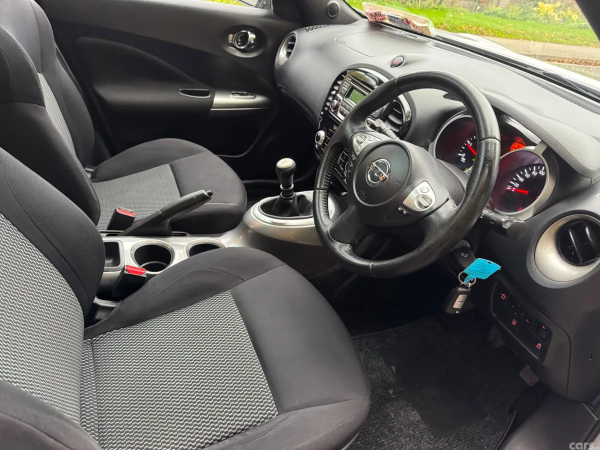 Nissan Juke SUV, Diesel, 2014, Silver