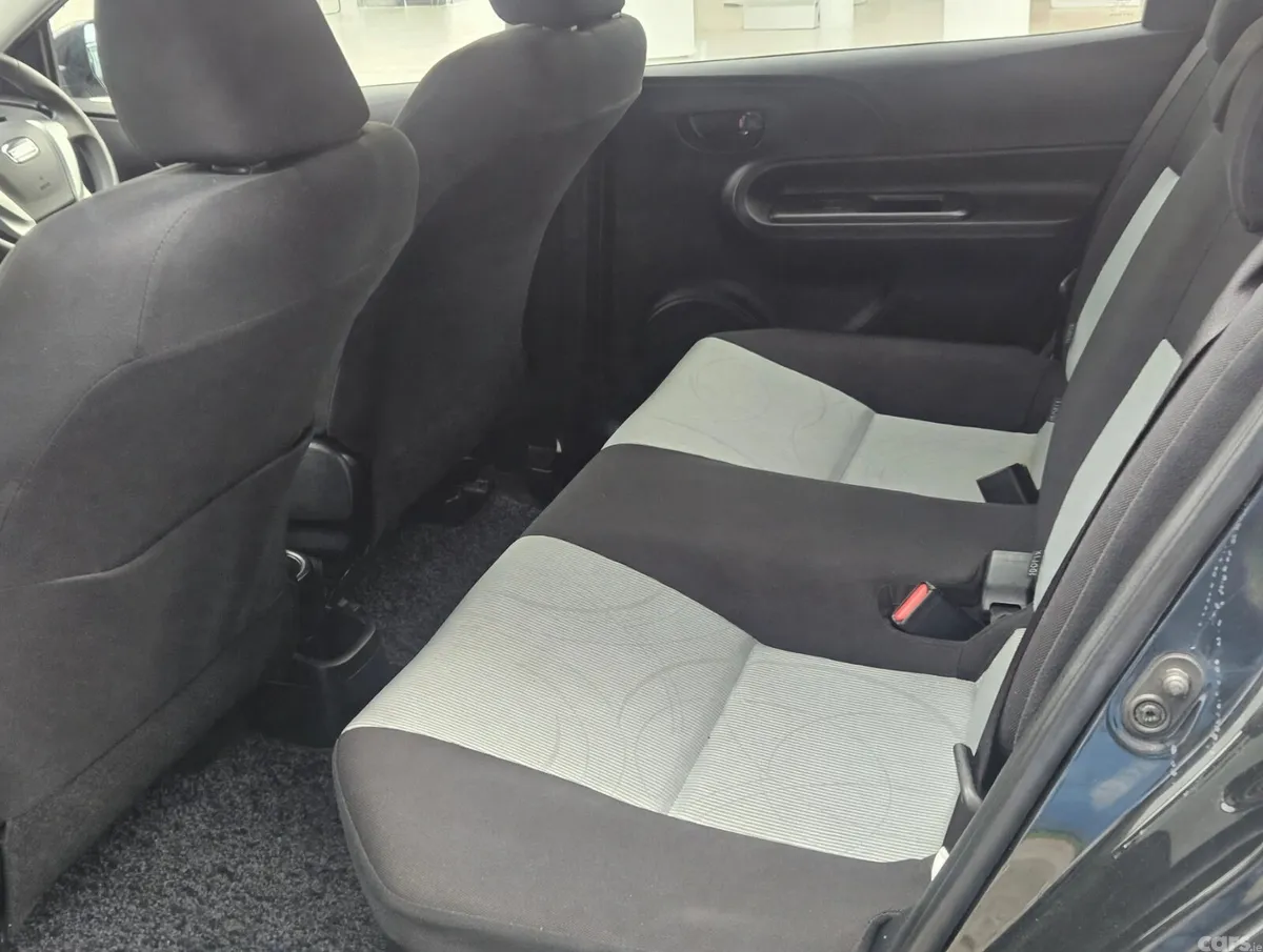 Toyota Aqua Hatchback, Petrol Hybrid, 2013, Black