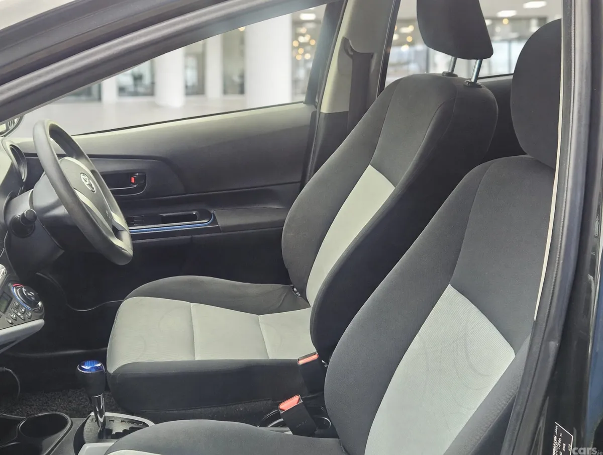 Toyota Aqua Hatchback, Petrol Hybrid, 2013, Black
