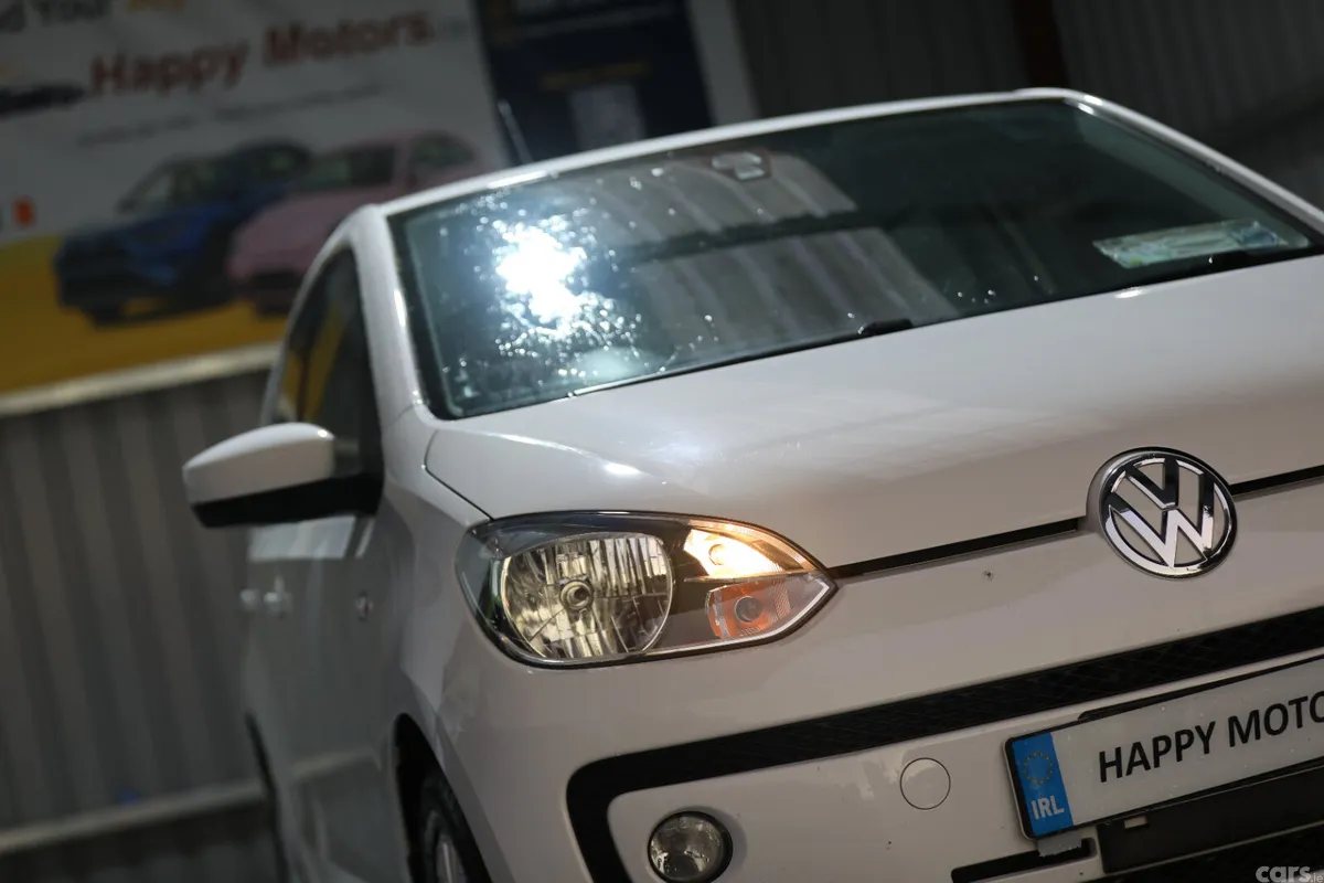 Volkswagen up! Hatchback, Petrol, 2013, White