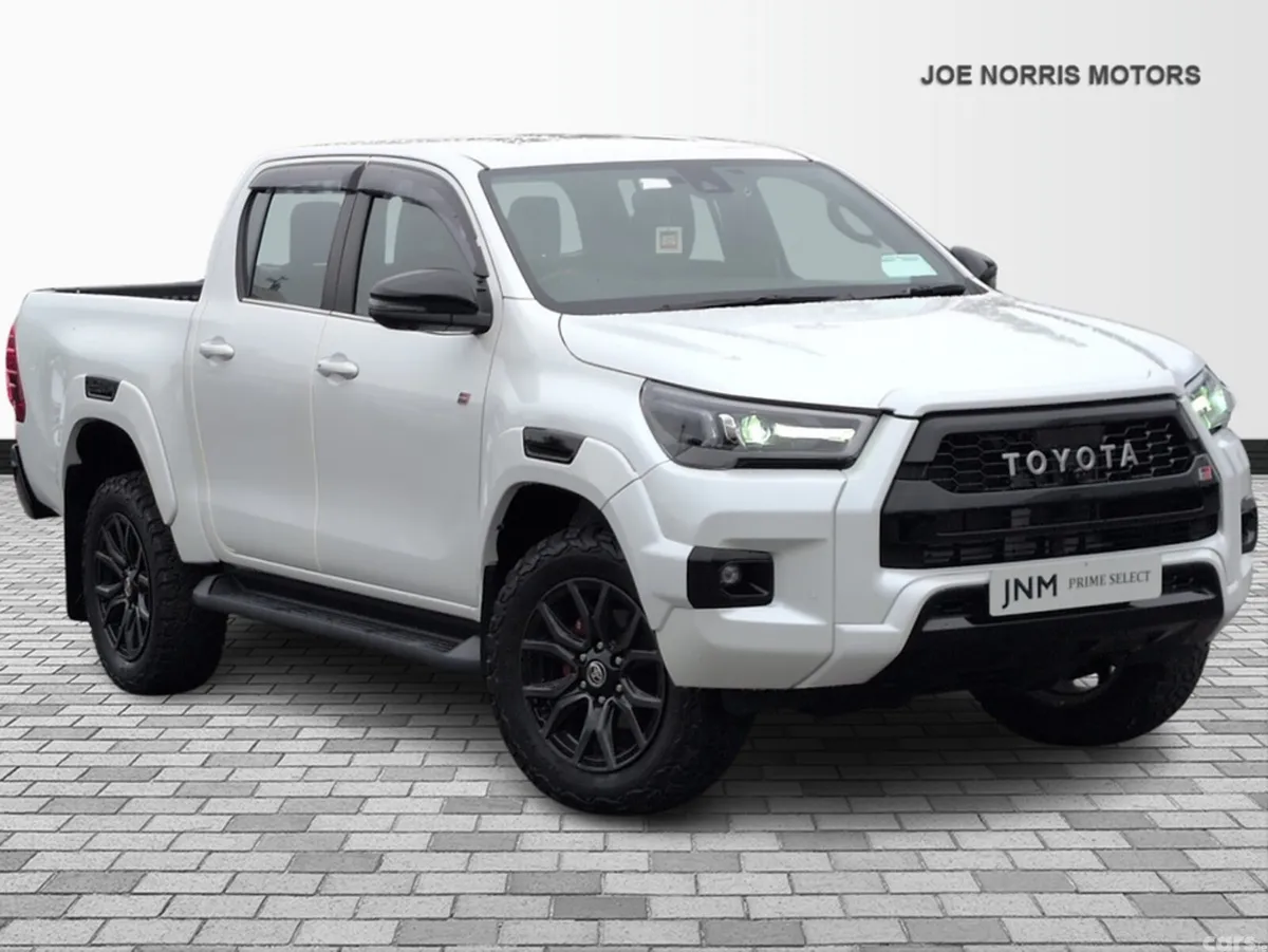 Toyota Hilux Pick Up, Diesel, 2024, White