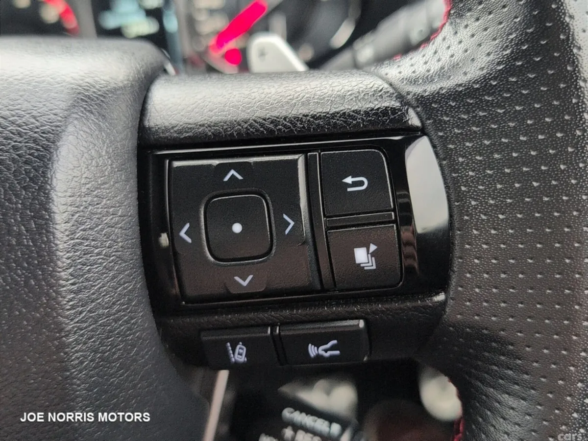 Toyota Hilux Pick Up, Diesel, 2024, White