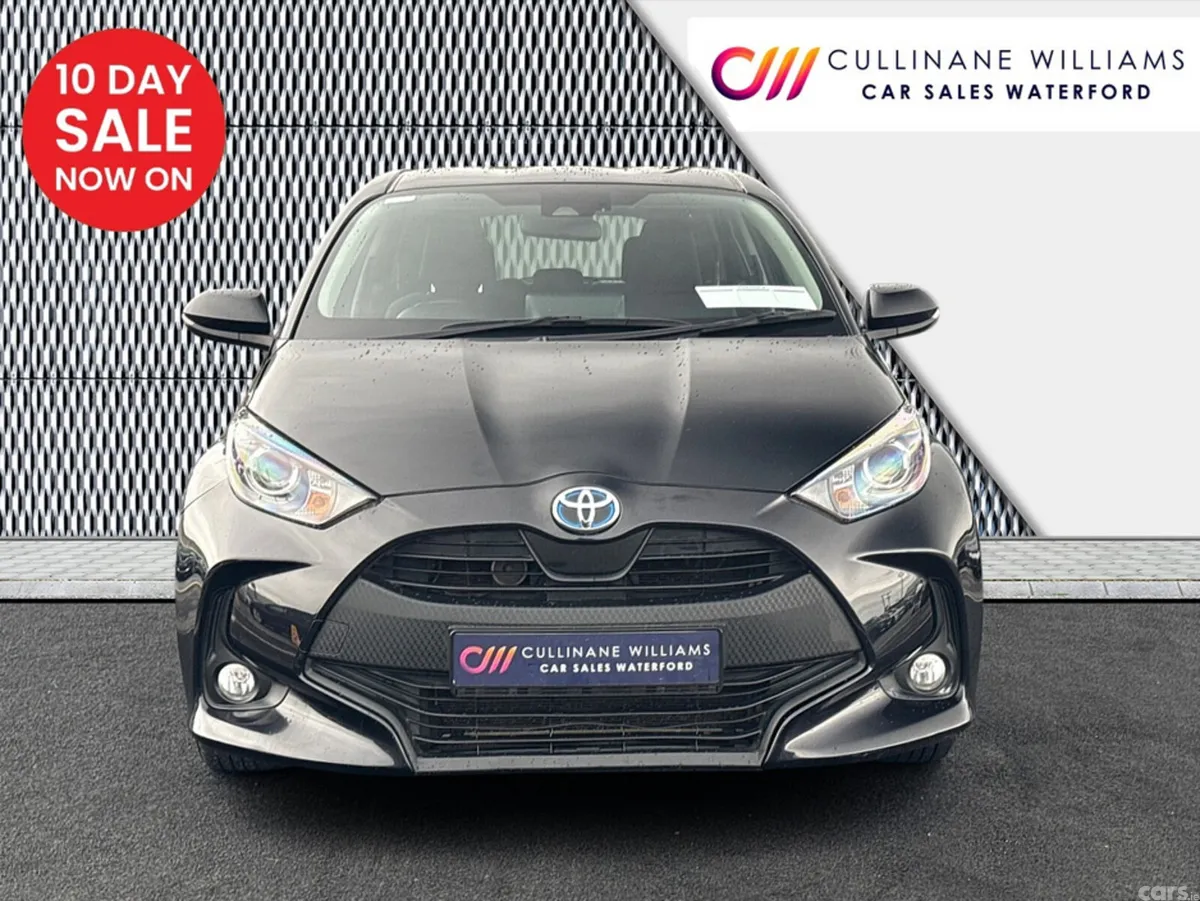 Toyota Yaris Hatchback, Petrol Hybrid, 2023, Black