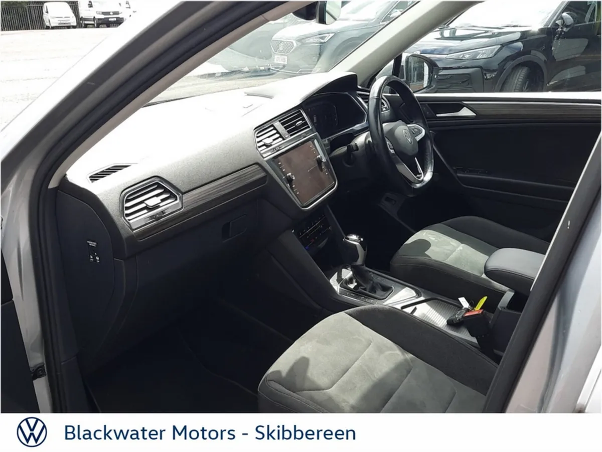 Volkswagen Tiguan Allspace Hatchback, Diesel, 2023, Grey