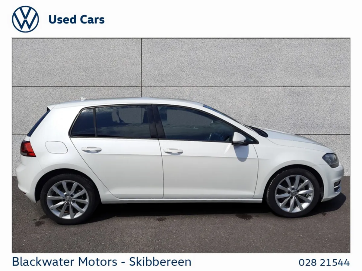 Volkswagen Golf Hatchback, Petrol, 2017, White