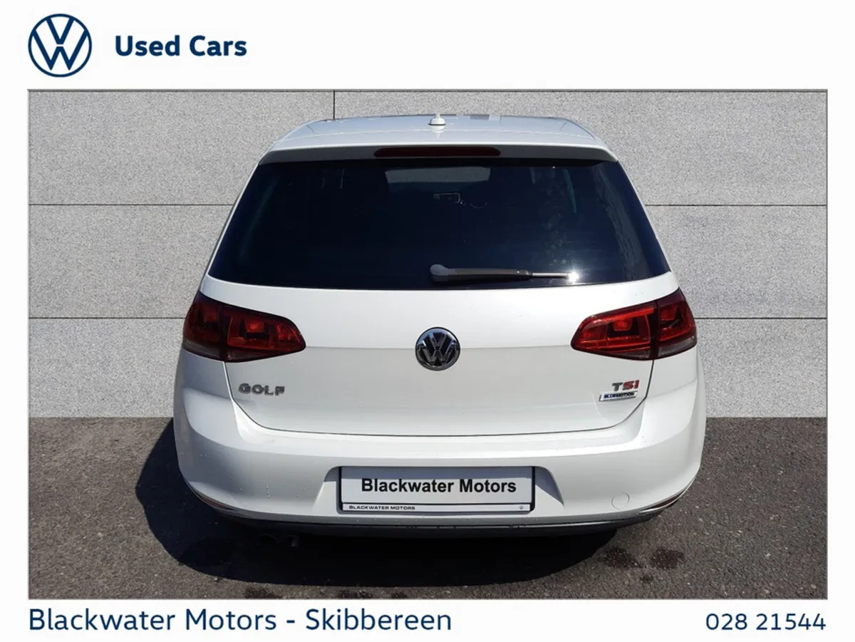 Volkswagen Golf Hatchback, Petrol, 2017, White
