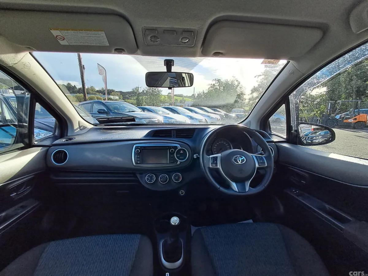 Toyota Yaris MPV, Petrol, 2011, Black