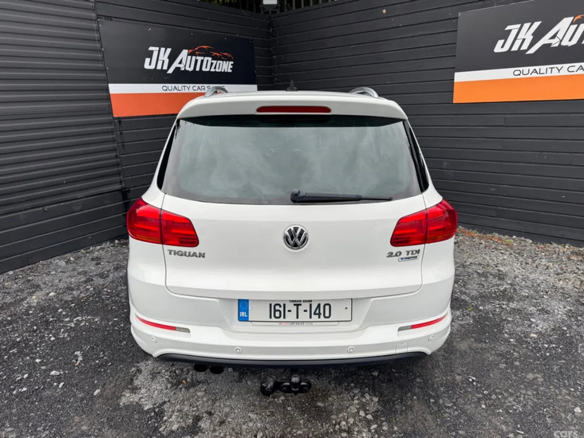 Volkswagen Tiguan SUV, Diesel, 2016, White